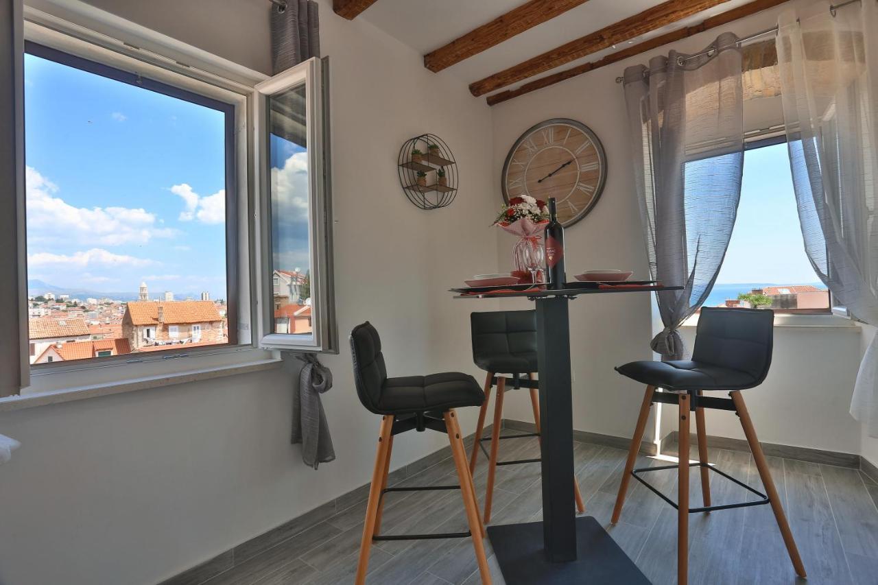 Apartments Angela With Old Town View Split Buitenkant foto