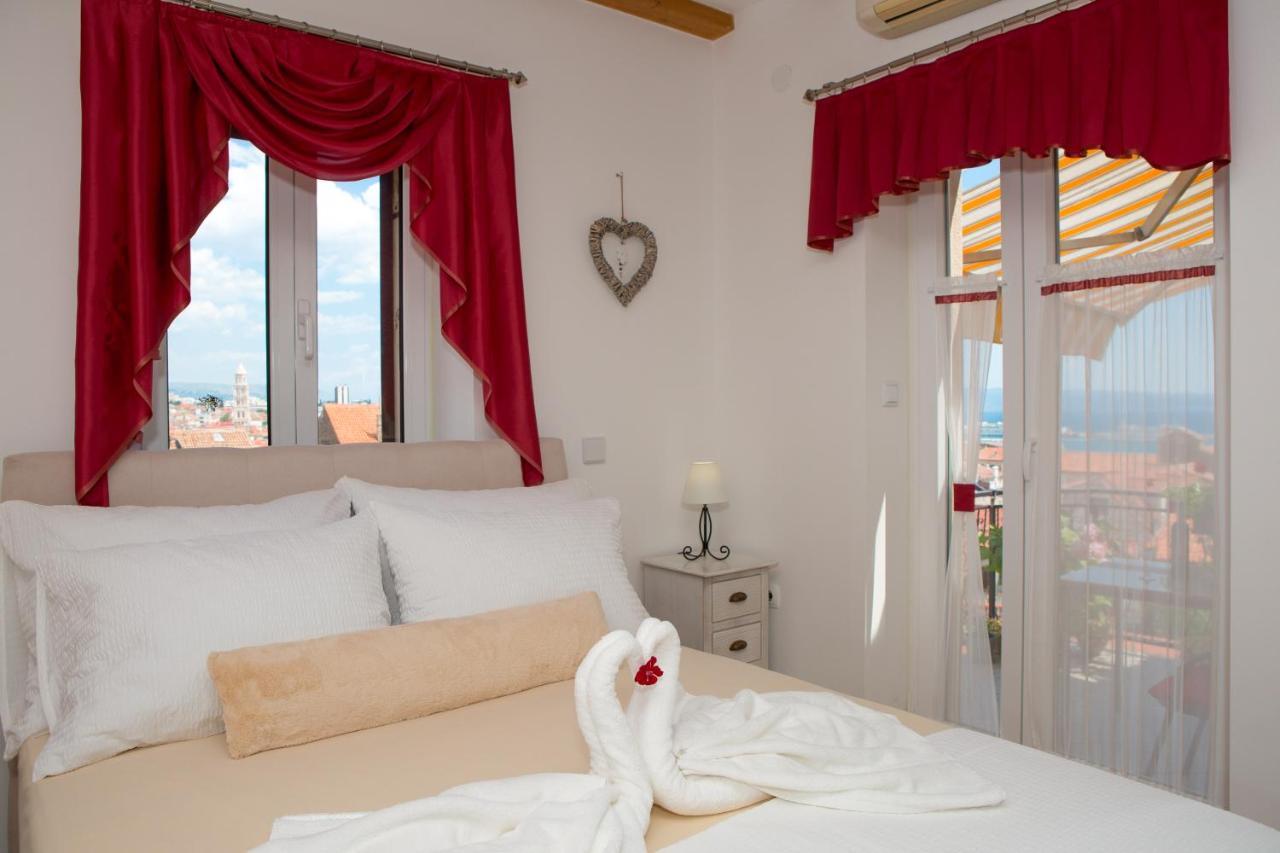 Apartments Angela With Old Town View Split Buitenkant foto